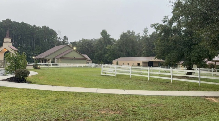 Inspira Ranch grounds